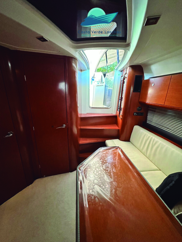 Lancha Beneteau Gran Turismo 38 pés Hardtop – Ano 2012 - Imagem 10