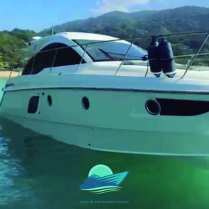 Lancha Beneteau Gran Turismo 38 pés Hardtop – Ano 2012