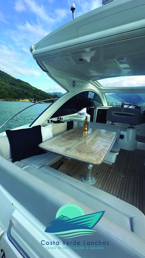 Lancha Beneteau Gran Turismo 38 pés Hardtop – Ano 2012 - Imagem 7