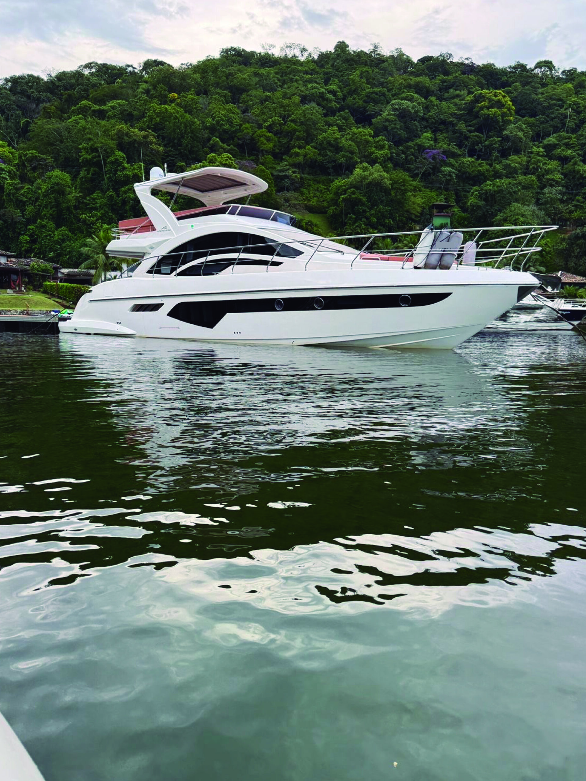 INTERMARINE 60 pés – Ano 2018